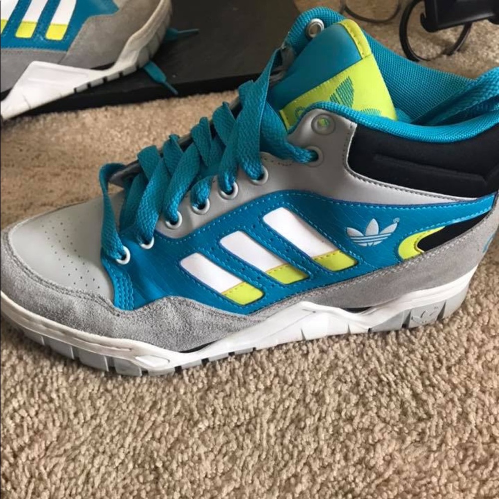 Adidas Sneaker